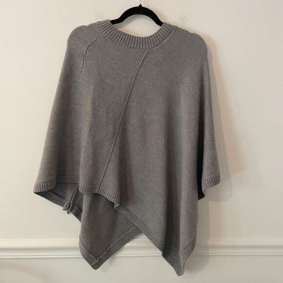 Lululemon Sweater On The Go Poncho Women's One Size Merino Wool Asymmetric Zip - Picture 2 of 10